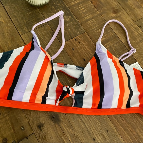 CUPSHE high-waisted two piece bikini. - Picture 8 of 9